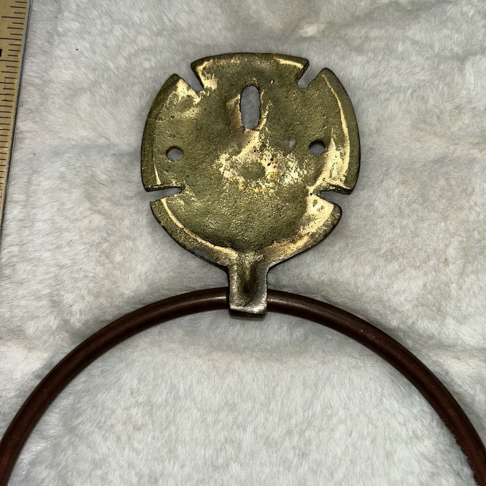 Vintage Brass Shell Sand Dollar Towel Ring 80s 90s Beach Bathroom - Picture 4 of 5